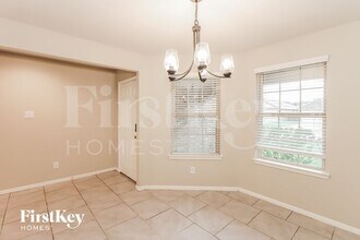8011 Carillon Way in Rosharon, TX - Building Photo - Building Photo