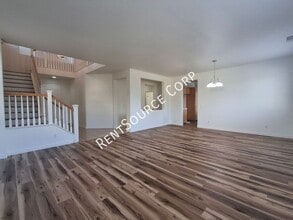 1114 Cambridge Ct in Lancaster, CA - Building Photo - Building Photo