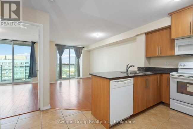 property at 6 Rosebank Dr