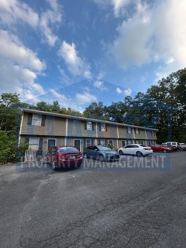 3009 Adkisson Dr in Cleveland, TN - Building Photo - Building Photo