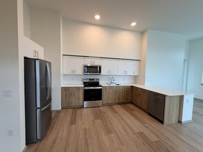 2950 NE 11th St in Renton, WA - Foto de edificio - Building Photo