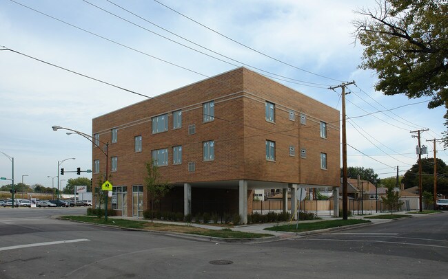 3575 S Archer Ave in Chicago, IL - Building Photo - Building Photo