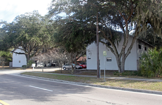 1408 S Collins St in Plant City, FL - Foto de edificio - Building Photo