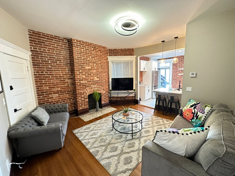 1436 Neil Ave in Columbus, OH - Building Photo