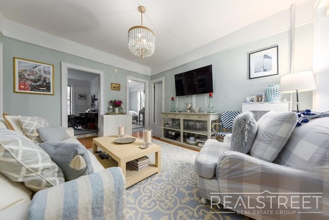 property at 141 Joralemon St