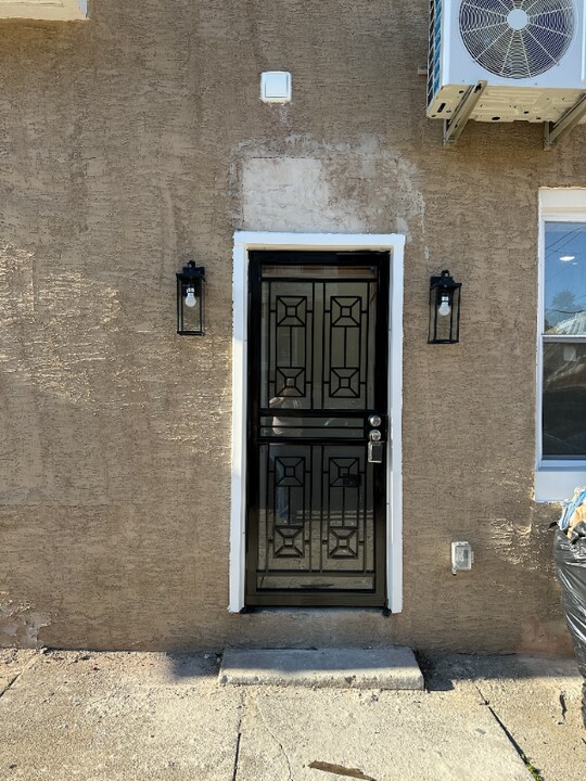 4900 N 15th St in Philadelphia, PA - Building Photo