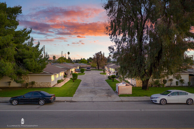 2209 Planz Road in Bakersfield, CA - Building Photo - Primary Photo