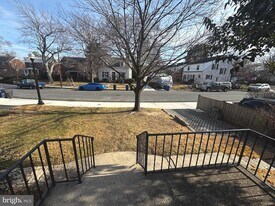 626 S Irving St in Arlington, VA - Building Photo