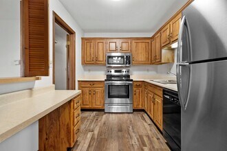 6720 Mariner Dr in Mount Pleasant, WI - Building Photo - Building Photo