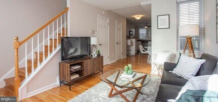1121 Montrose St in Philadelphia, PA - Building Photo - Building Photo