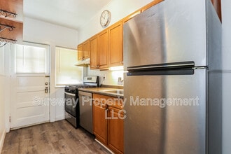 1060 Markee Terrace in Bryn Mawr, PA - Foto de edificio - Building Photo