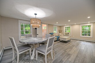 36 Barbour Rd in Hampton, NH - Building Photo - Building Photo