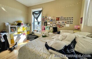 19 Highgate St in Boston, MA - Building Photo