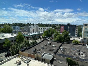 1026 NE 65th St in Seattle, WA - Building Photo - Building Photo