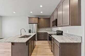 4 7th St in Pinehurst, ID - Building Photo - Building Photo