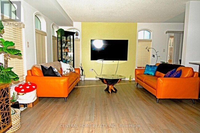 25 Camilleri Rd in Ajax, ON - Building Photo - Building Photo