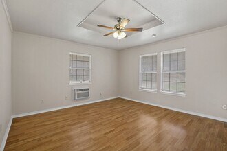 322 S Main St in Blue Ridge, TX - Foto de edificio - Building Photo