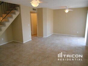 4772 W Tonto Dr in Glendale, AZ - Building Photo - Building Photo