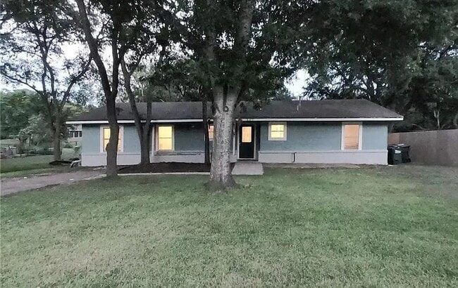 605 Dale Dr