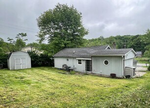 453 Clove Rd in Monroe, NY - Building Photo - Building Photo