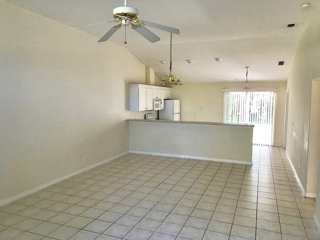 12 Bunker Knolls Ln in Palm Coast, FL - Building Photo - Building Photo