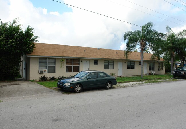 1144 NE 16th Ave in Fort Lauderdale, FL - Building Photo - Building Photo