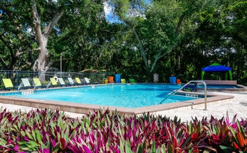 Edge at Lake Lotus in Altamonte Springs, FL - Foto de edificio - Building Photo