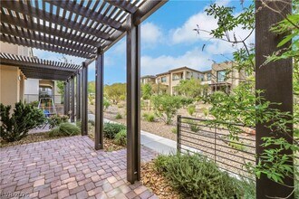 11696 Redwood Mountain Ave in Las Vegas, NV - Building Photo - Building Photo