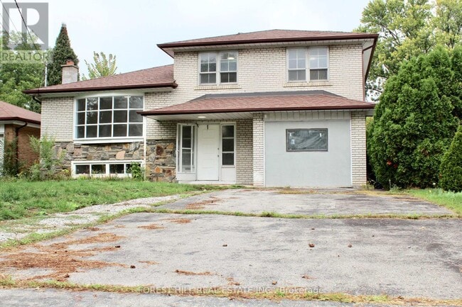 property at 8 Doverwood Ct