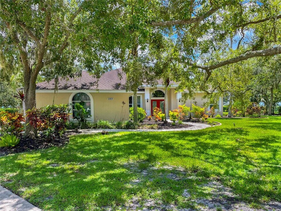6809 Erica Ln in Sarasota, FL - Building Photo