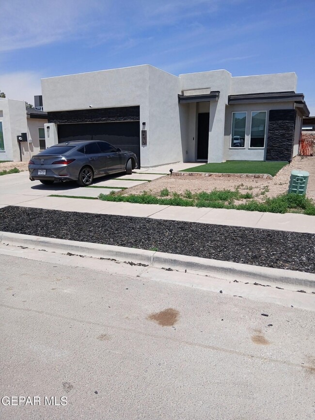 473 Plateau Dr in Socorro, TX - Building Photo - Building Photo