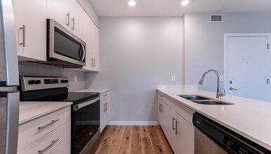 The Heartwood in Edmonton, AB - Building Photo - Building Photo
