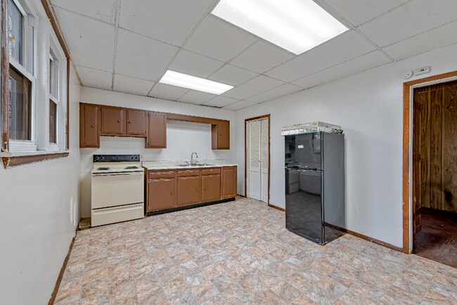 225 Thompson Run Rd-Unit -B in Penn Hills, PA - Building Photo - Building Photo