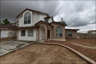 7958 Starry Night Dr in El Paso, TX - Building Photo