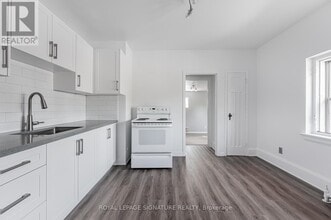 388 Palmerston Blvd in Toronto, ON - Building Photo - Building Photo