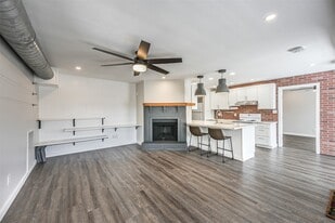 1500 Bay Area Blvd in Houston, TX - Building Photo