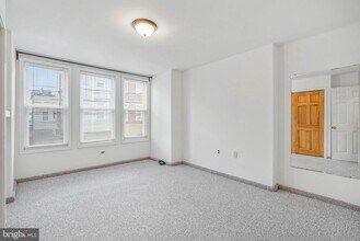 708 Tasker St in Philadelphia, PA - Building Photo - Building Photo