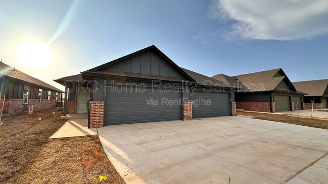 property at 11417 N University Ave