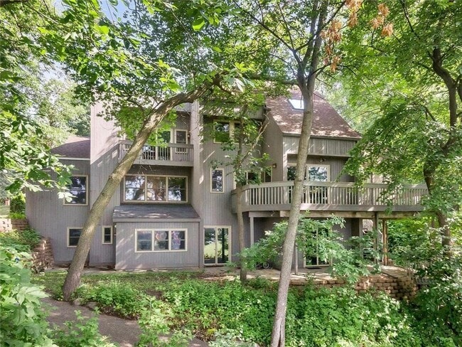 property at 6301 Bayridge Rd