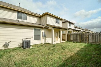 12242 Maura Lane in Houston, TX - Building Photo - Building Photo