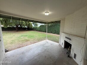 1725 S Sierra Vista Dr in Tempe, AZ - Building Photo - Building Photo
