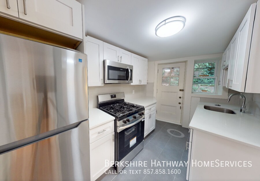 3 Gibson St in Cambridge, MA - Building Photo