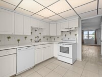 4915 Bay St NE, Unit 321 photo'