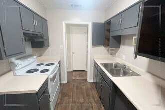 5224 Colonial Cir N in Mobile, AL - Building Photo - Building Photo