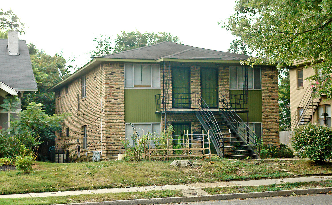 64 N Cooper St in Memphis, TN - Building Photo