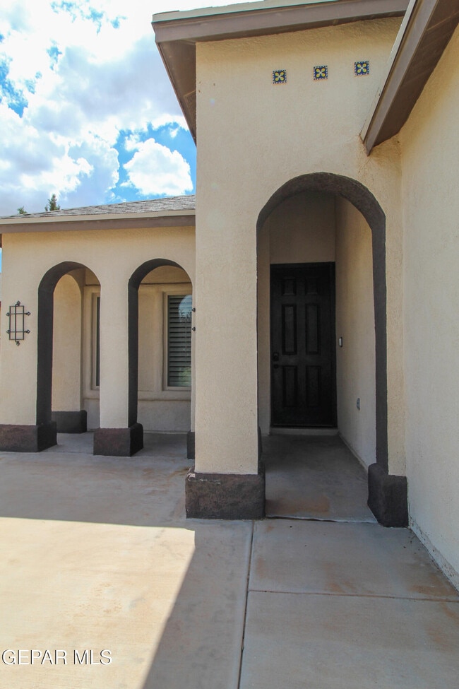 2209 Honour Point Pl in El Paso, TX - Foto de edificio - Building Photo