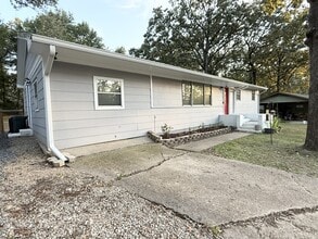 3251 Crafton St in Pearl, MS - Foto de edificio - Building Photo