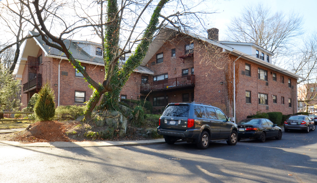 Rye Park Apartments in Rye, NY - Building Photo