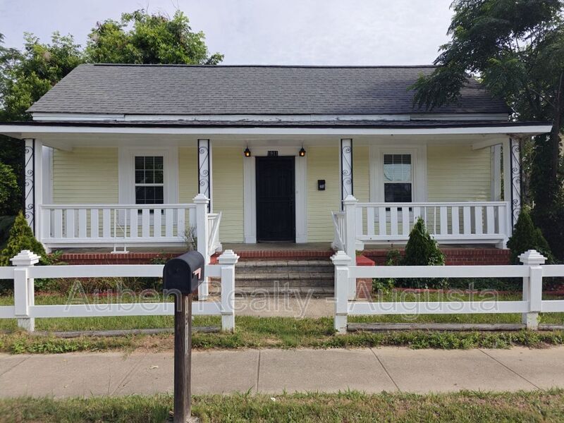 1911 Battle Row in Augusta, GA - Building Photo