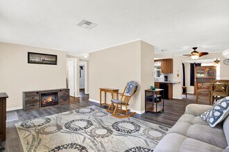 1446 Normandy Blvd in Holiday, FL - Building Photo - Building Photo